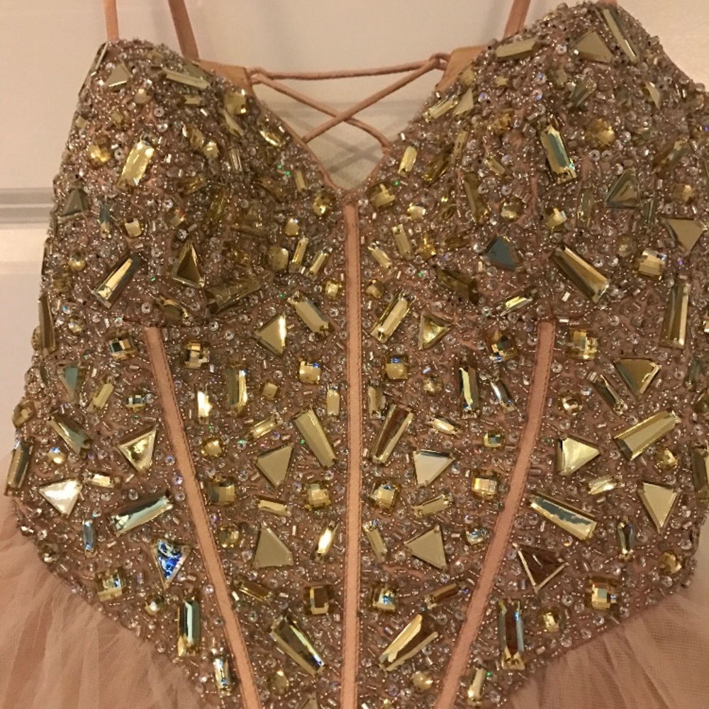 Prom/sweet 16 dress/night out - Picture 2 of 8